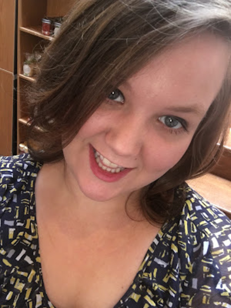 Meet your Posher, Stephanie